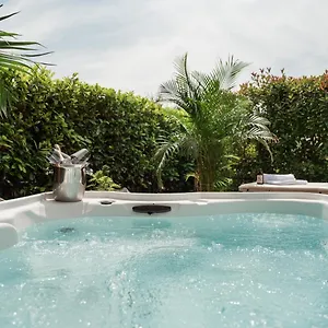 https://bardolino-suite.hotelinveneto.com